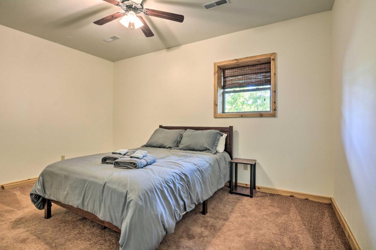 Spacious Log Cabin With Fire Pit And Game Room! Eureka Springs Luaran gambar