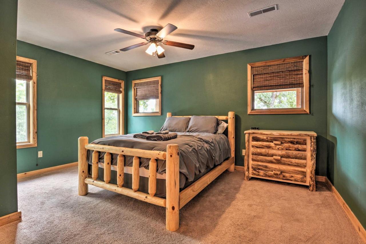Spacious Log Cabin With Fire Pit And Game Room! Eureka Springs Luaran gambar