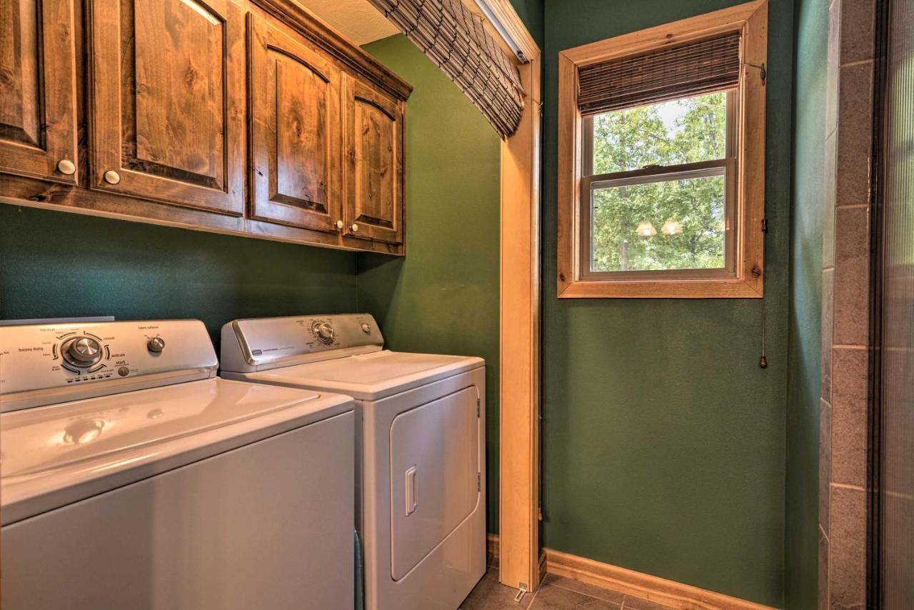 Spacious Log Cabin With Fire Pit And Game Room! Eureka Springs Luaran gambar